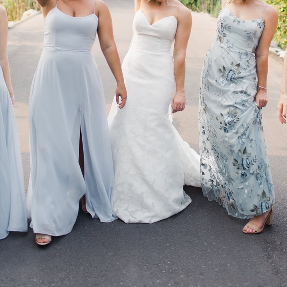 Anne barge Blue Willow mermaid wedding gown dress floral appliqué - Picture 3 of 13